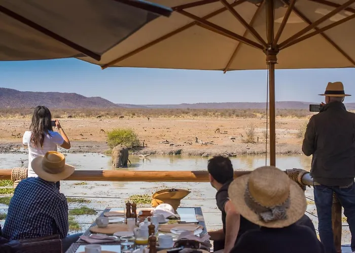 Tau Game Lodge